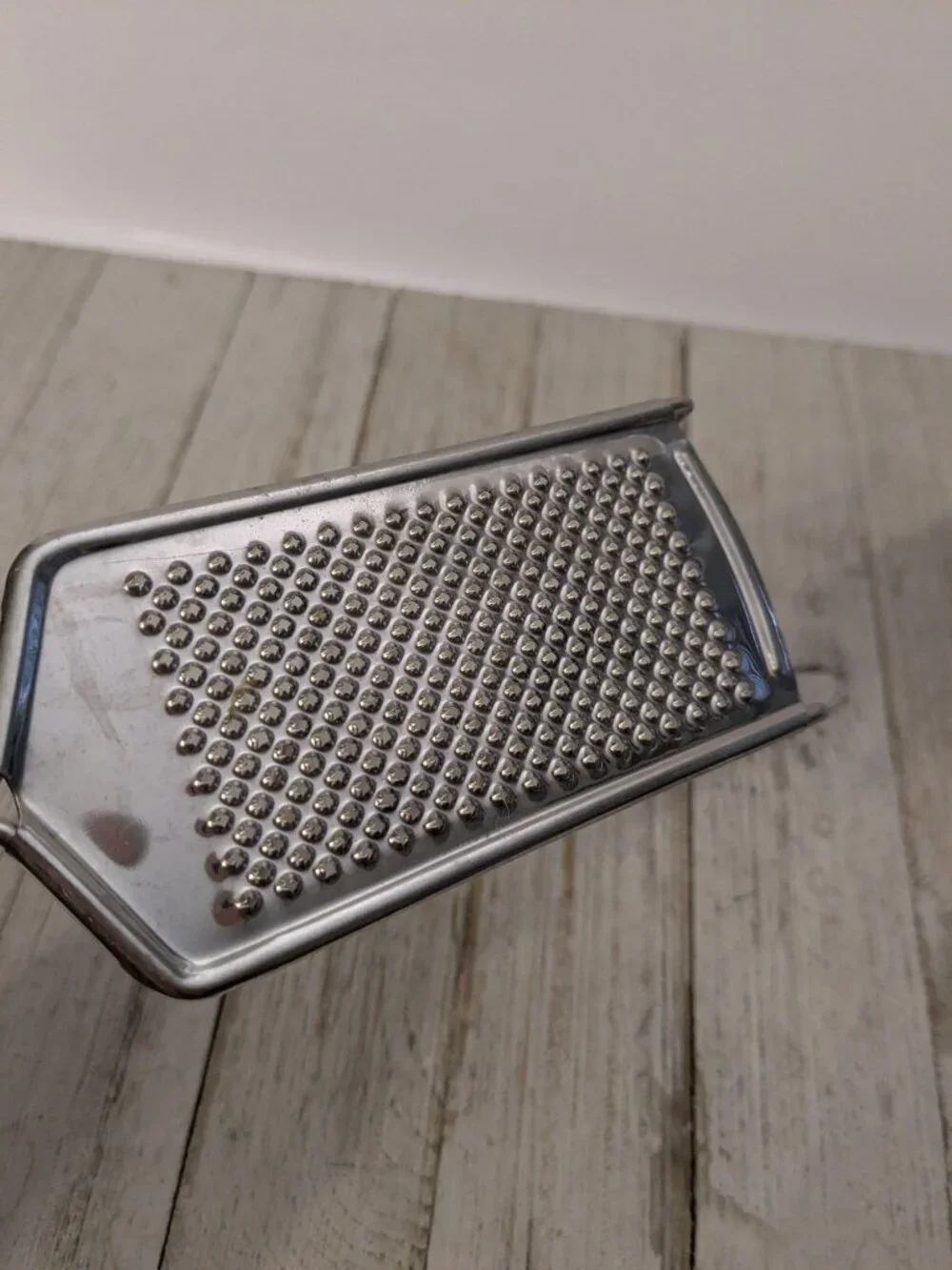 Oneida Grater Zester Cheese Garlic Stainless Steel Hand Held handle 10